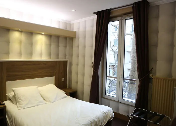 Grand Nouvel Opera Hotel 3*