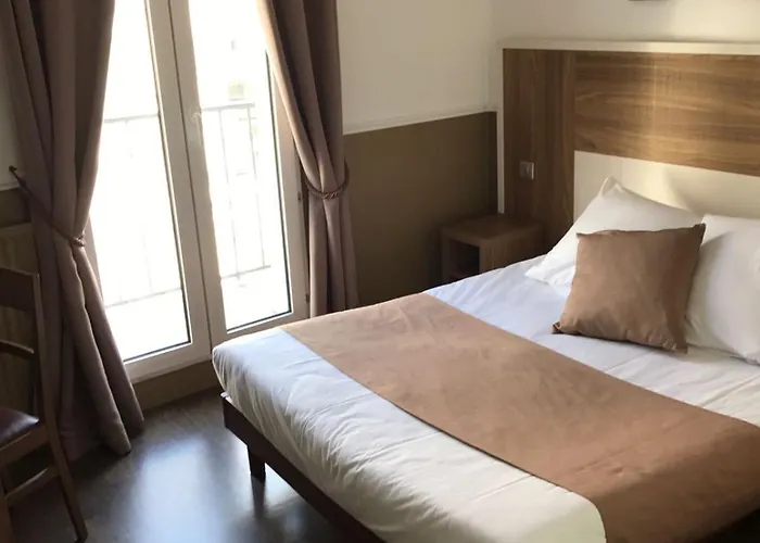 Grand Nouvel Opera Hotel 3*