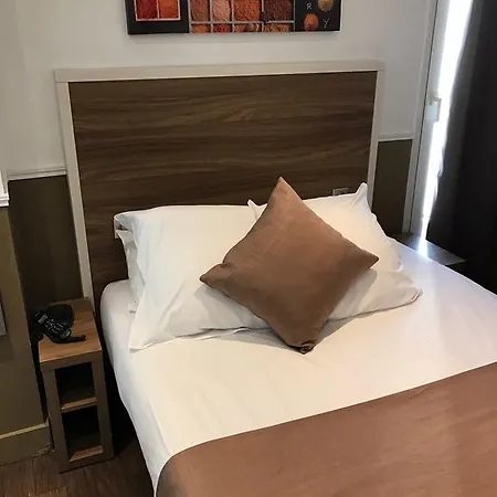 Grand Nouvel Opera Hotel 3*