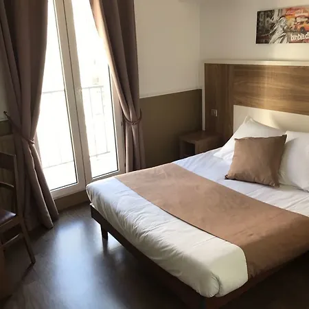 Grand Nouvel Opera Hotel 3*