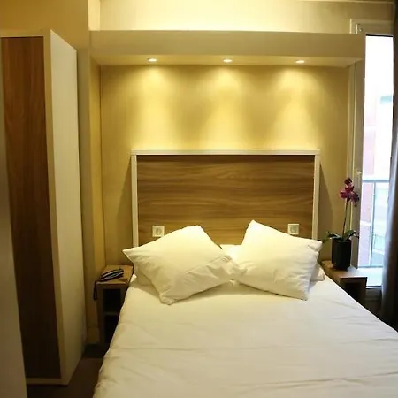 Grand Nouvel Opera Hotel 3*